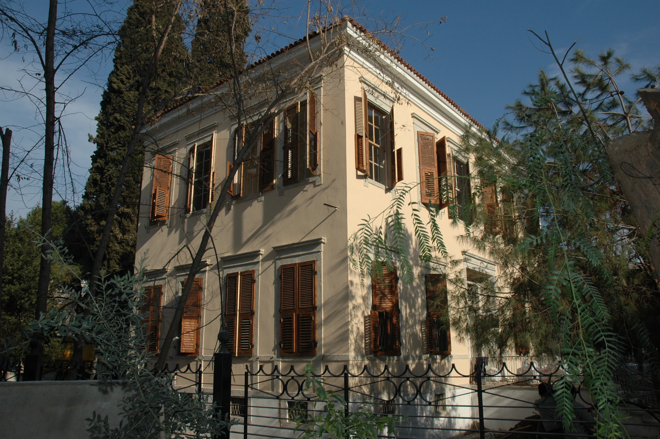 Latife Hanım Köşkü Dış Görünüm 2